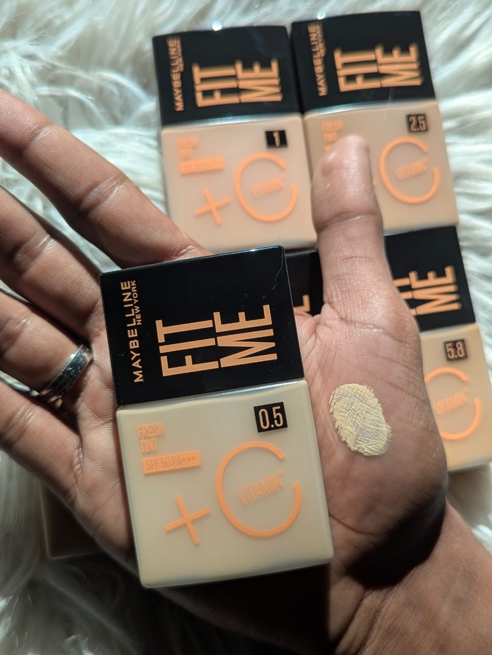 Maybelline - Fit Me Foundation Fresh Tint SPF50