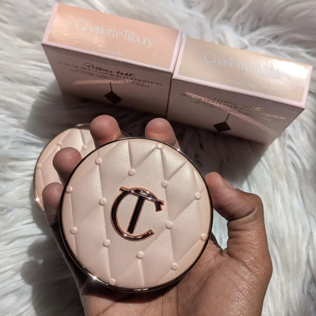 Charlotte Tilbury Pillow Talk Beautifying Cushion Foundation