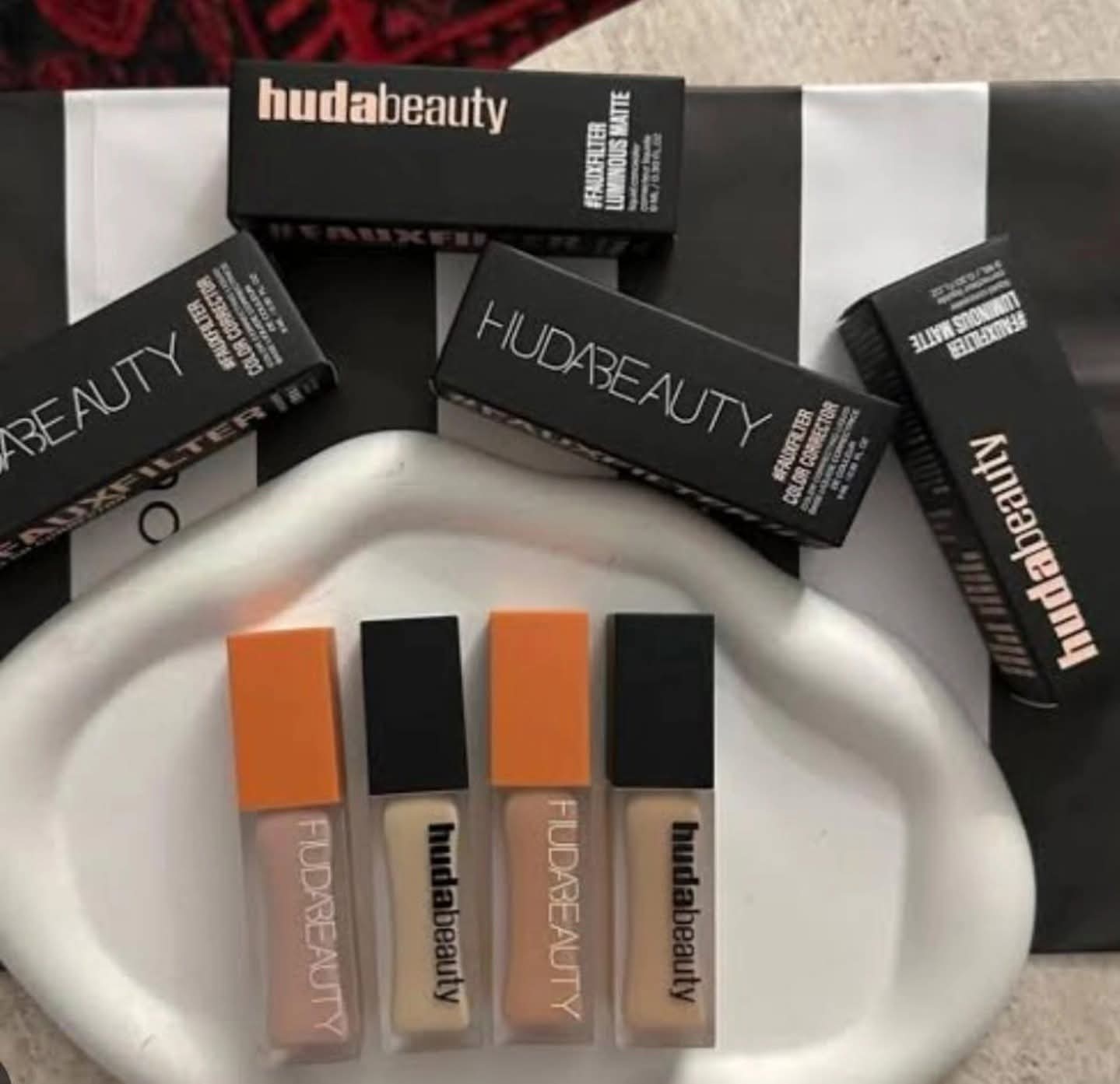 Huda Beauty #FauxFilter Luminous Matte Concealer