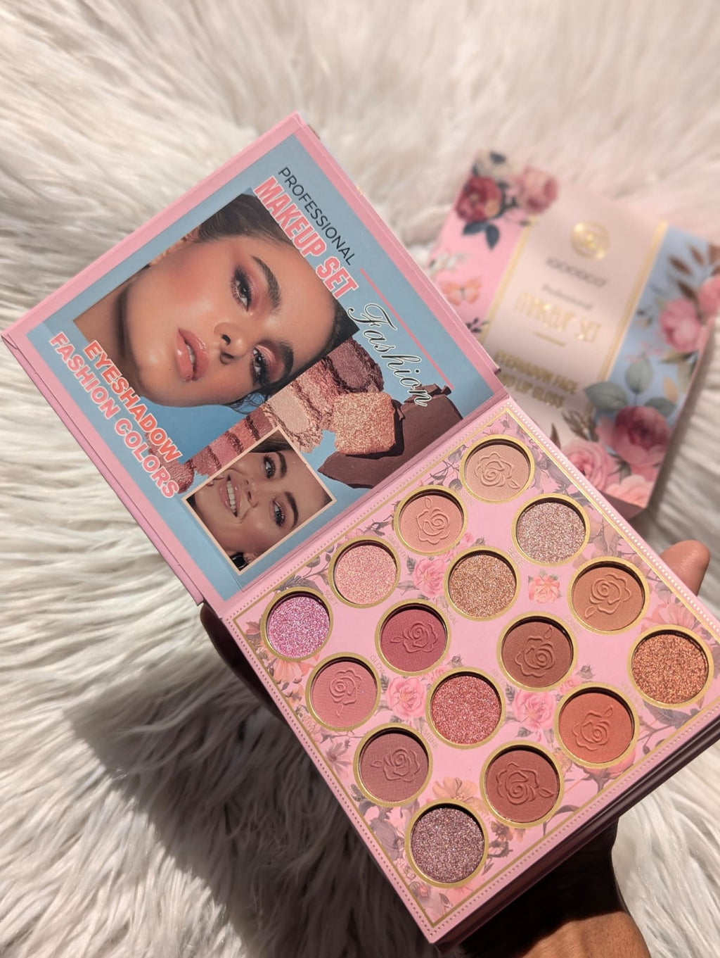 IGOODCO Professional Makeup Set Book 
4in 1 Book Palette