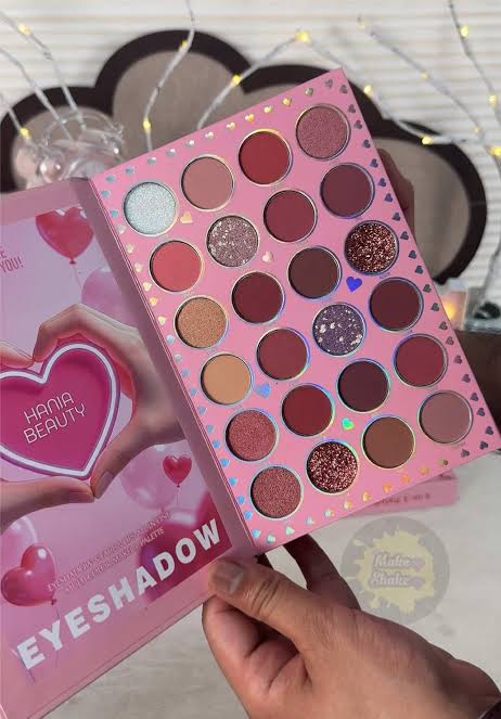 Hania Beauty Bling Palette 
Pink aesthetic