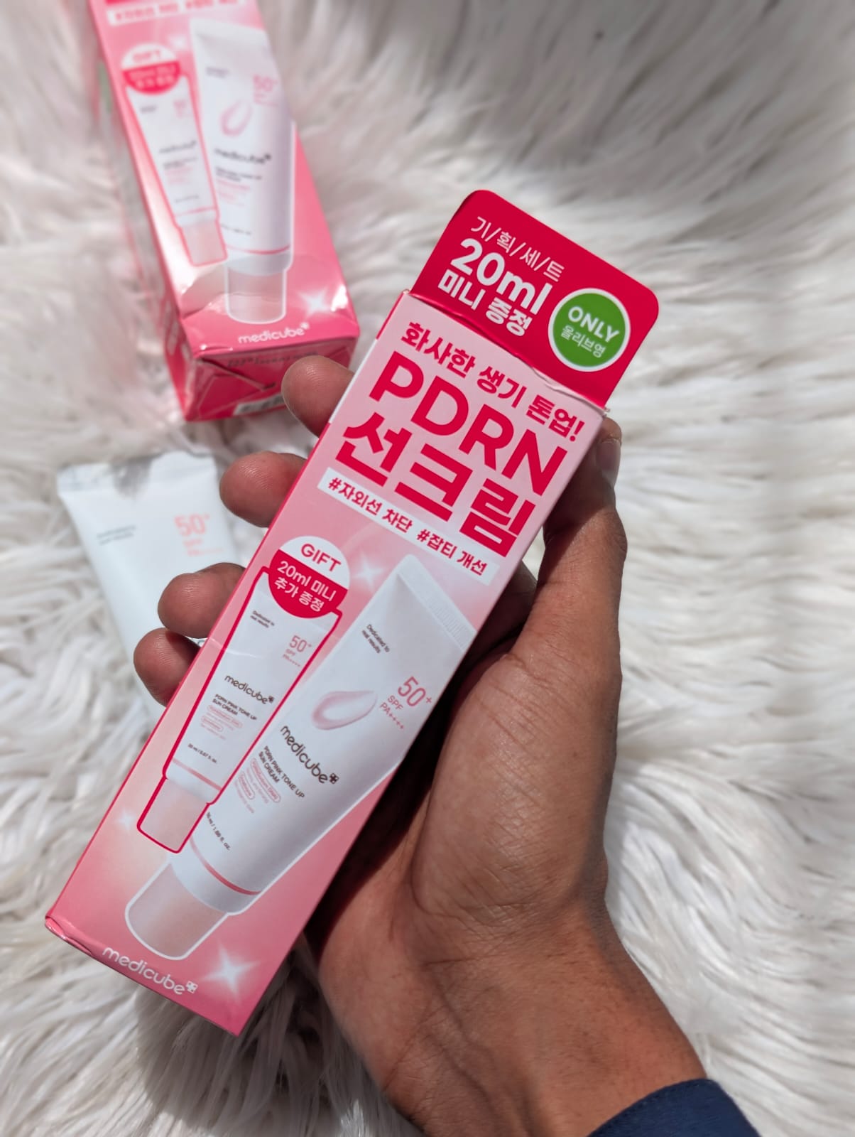 Medicube Pdrn Pink Tone Up Sun Cream SPF 50+ Pa+