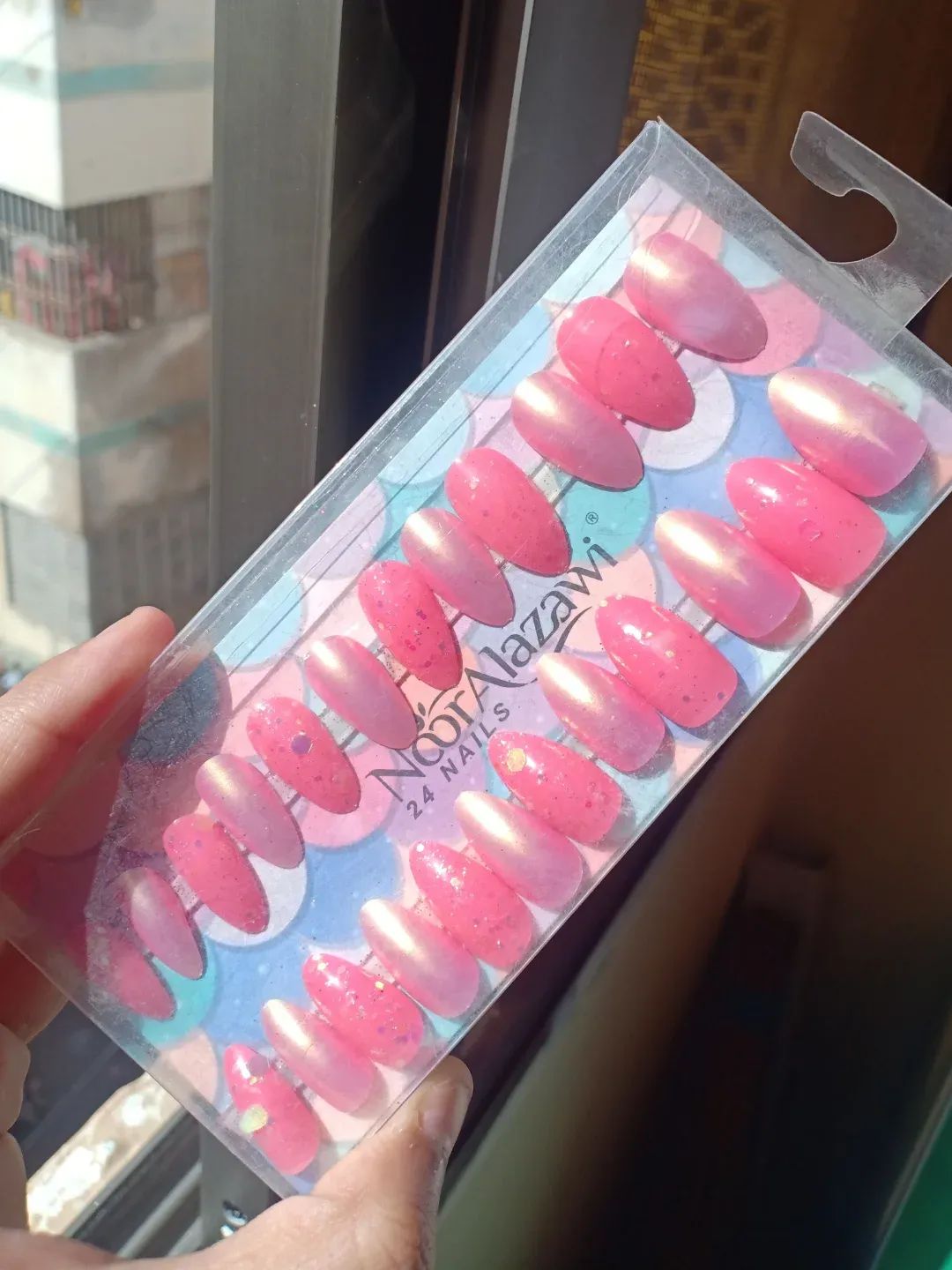 Noor Alazawi Press On Nails - 24pcs