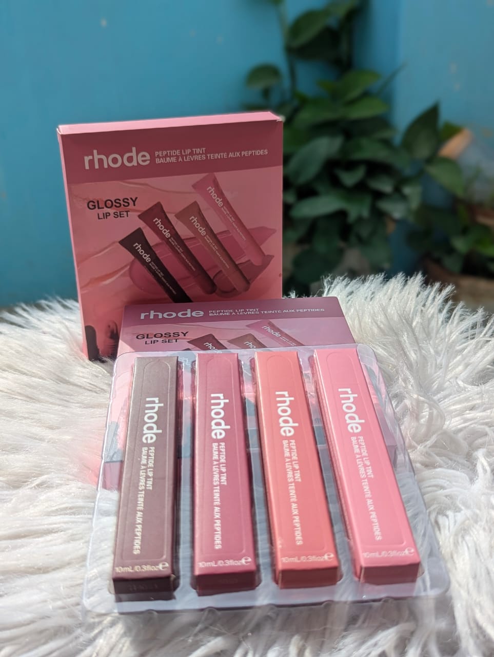 RHODE Peptide Lip Tint | 10ml / 0.31 fl oz each
Glossy Lip Treatment Set