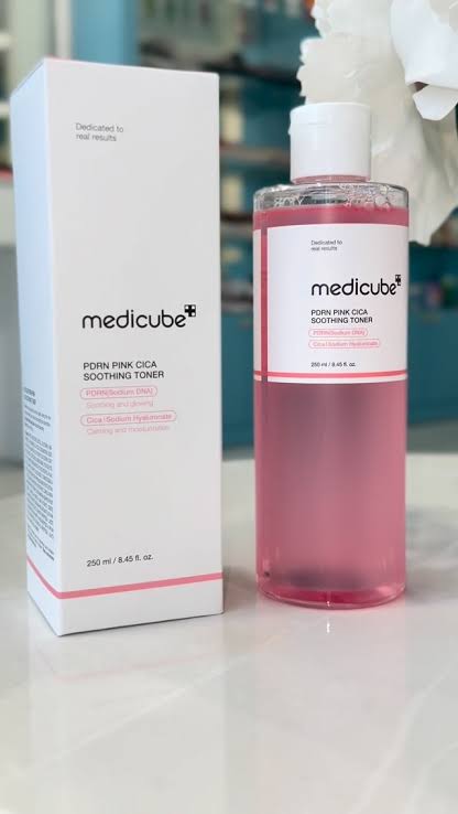 Medicube PDRN Pink Cica Soothing Toner 250ml / 8.45 fl oz