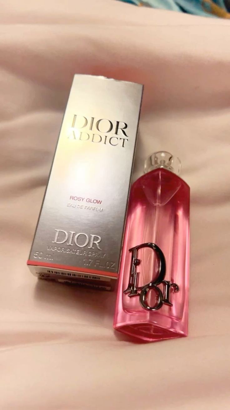 DIOR ADDIT 2 EAU DE TOILETTE
3 Signature Fruity-Floral Scents