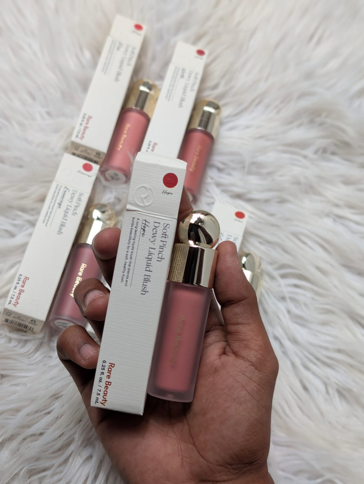 RARE BEAUTY SOFT PINCH DEWY LIQUID BLUSH