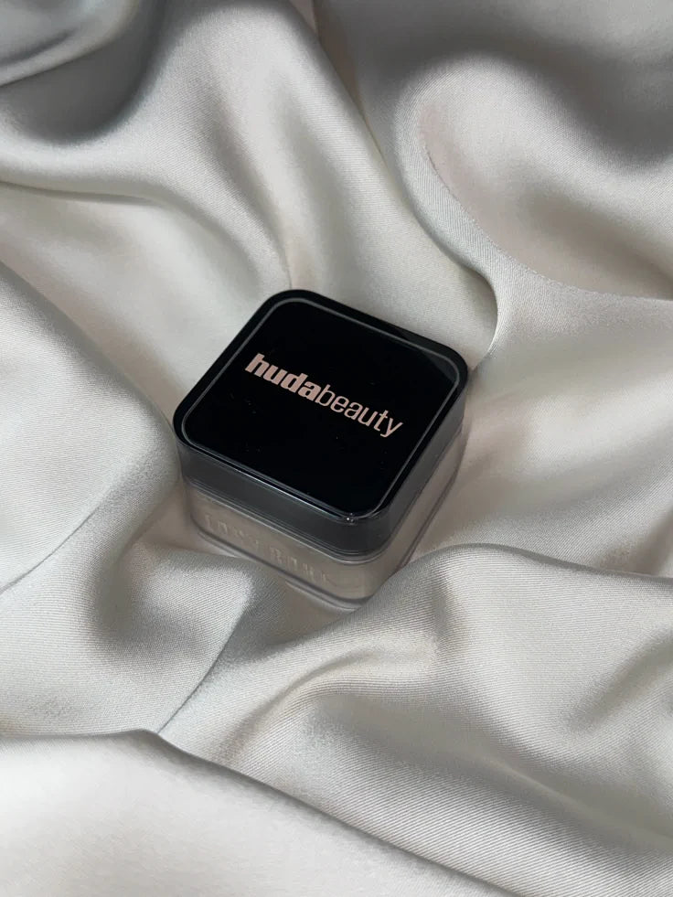 Mini HUDA BEAUTY EASY BAKE LOOSE POWDER