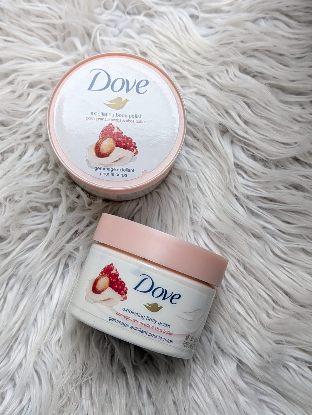 Dove Pomegranate Seeds & Shea Butter Exfoliating Body Wash